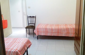 camera doppia uso singolo con balcone per studenti 