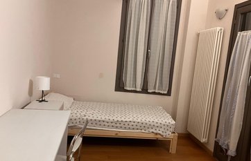 Offro in affitto stanza singola con bagno in appartamento 